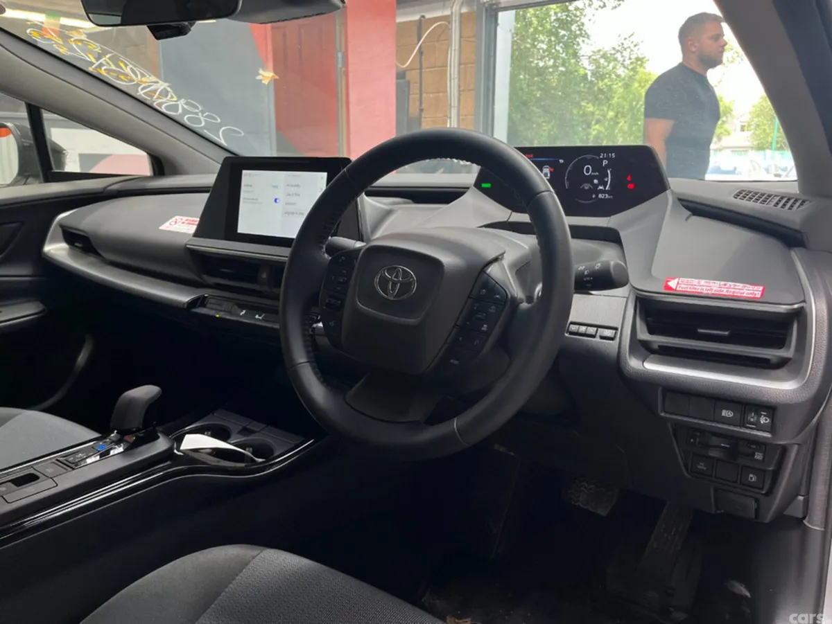 Toyota Prius Estate, Petrol, 2025, Silver