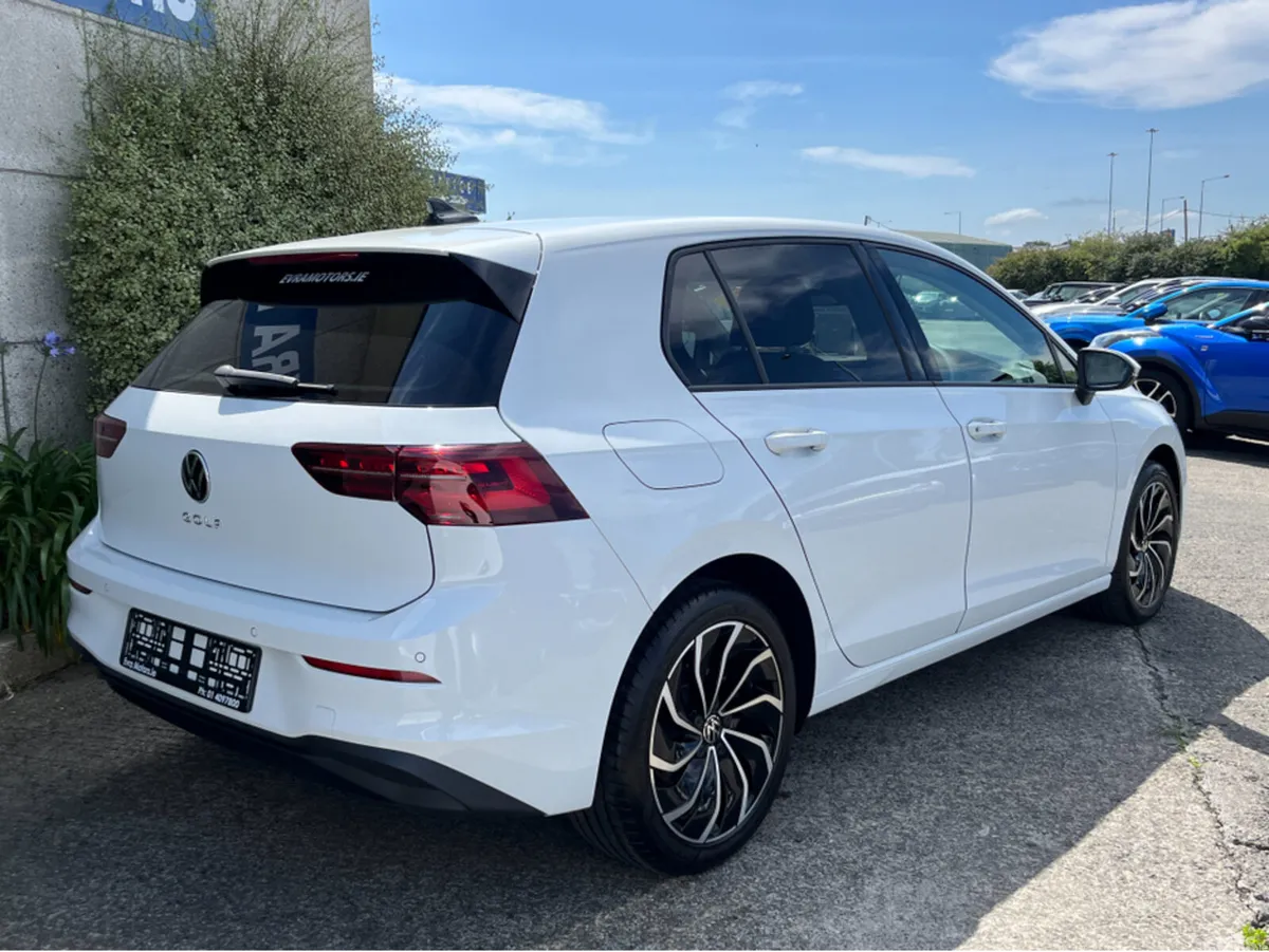 Volkswagen Golf Hatchback, Diesel, 2024, White