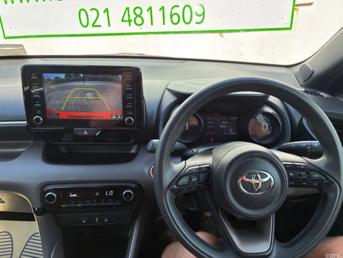 Toyota Yaris Hatchback, Petrol Hybrid, 2020, Red