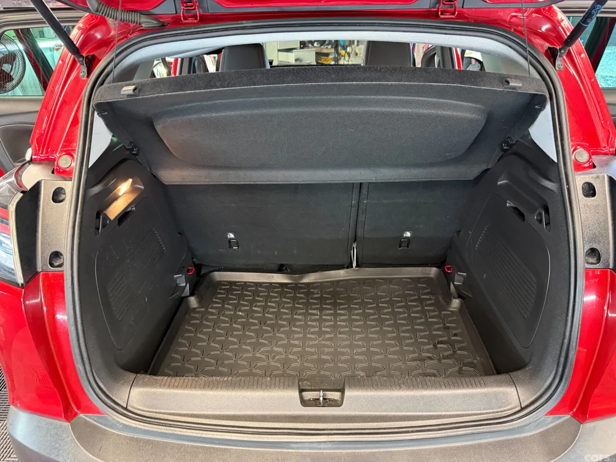 Opel Crossland X SUV, Petrol, 2021, Red