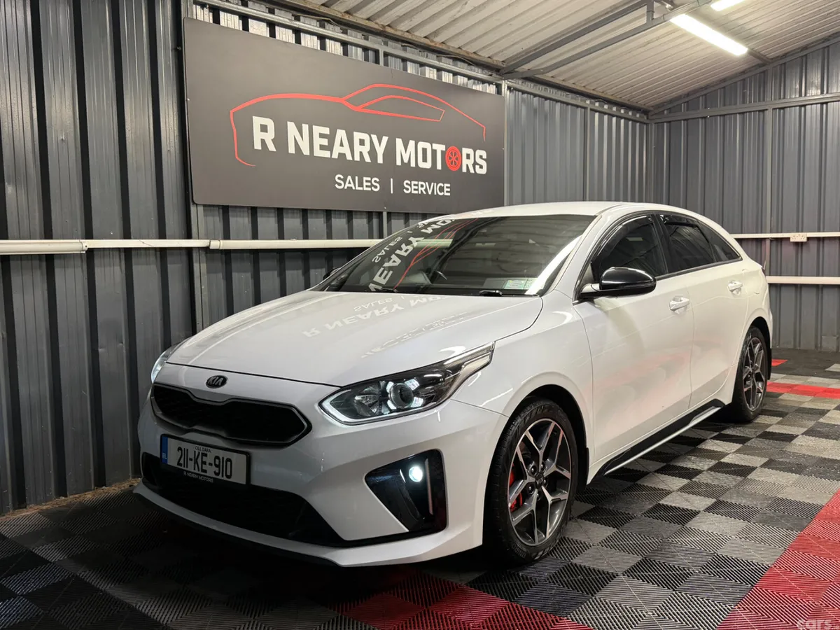 Kia Ceed Hatchback, Diesel, 2021, White