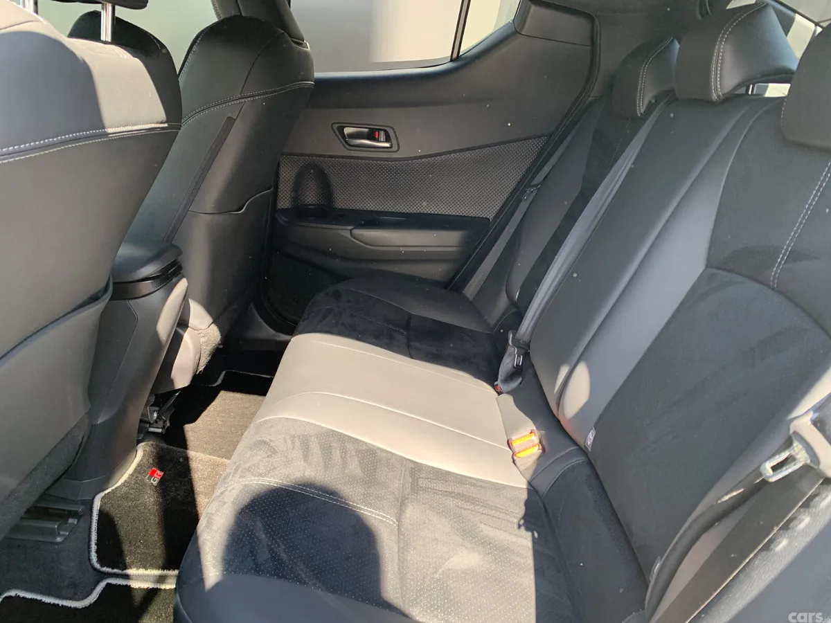 Toyota C-HR SUV, Petrol Hybrid, 2019, White