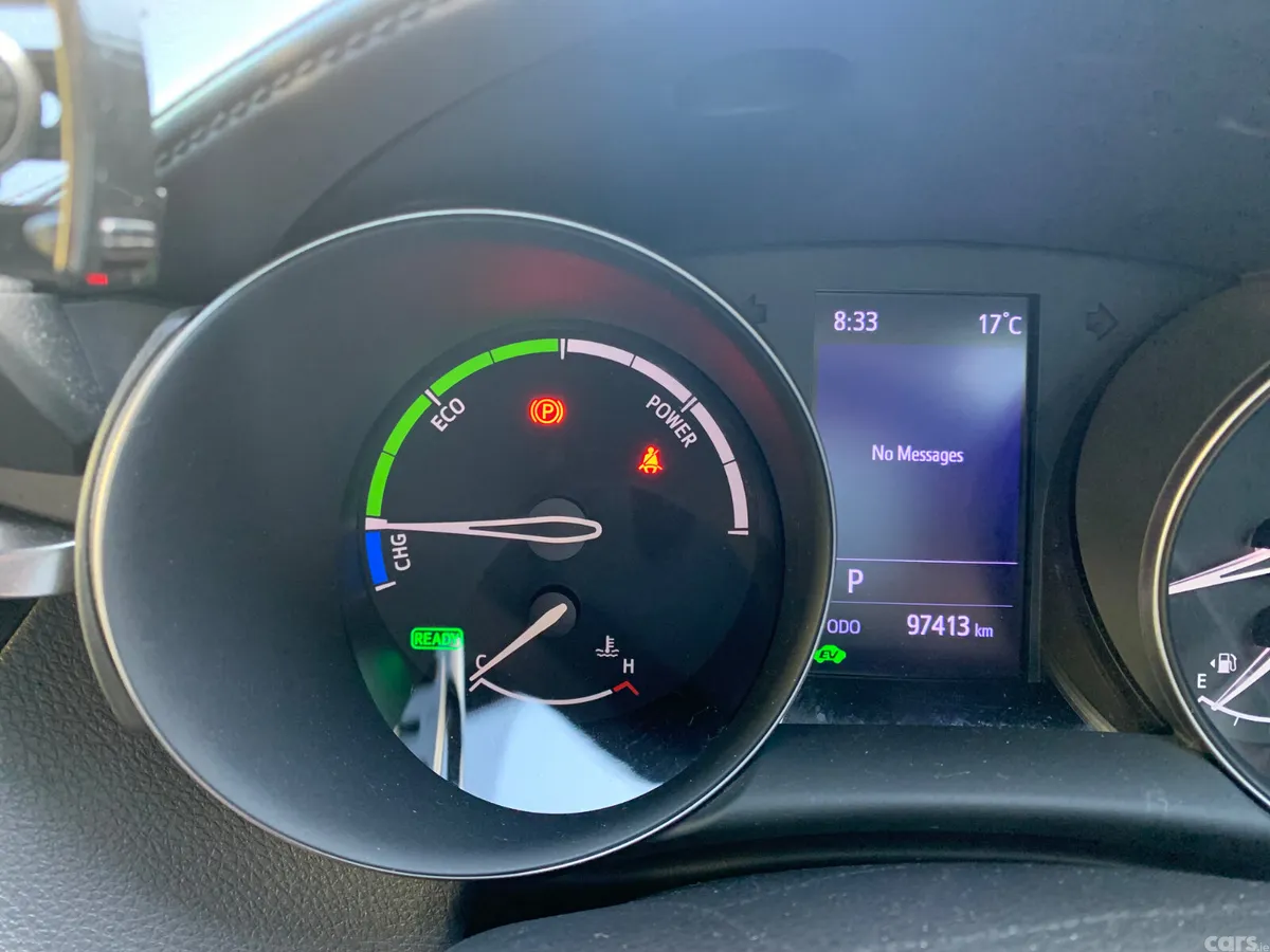 Toyota C-HR SUV, Petrol Hybrid, 2019, White