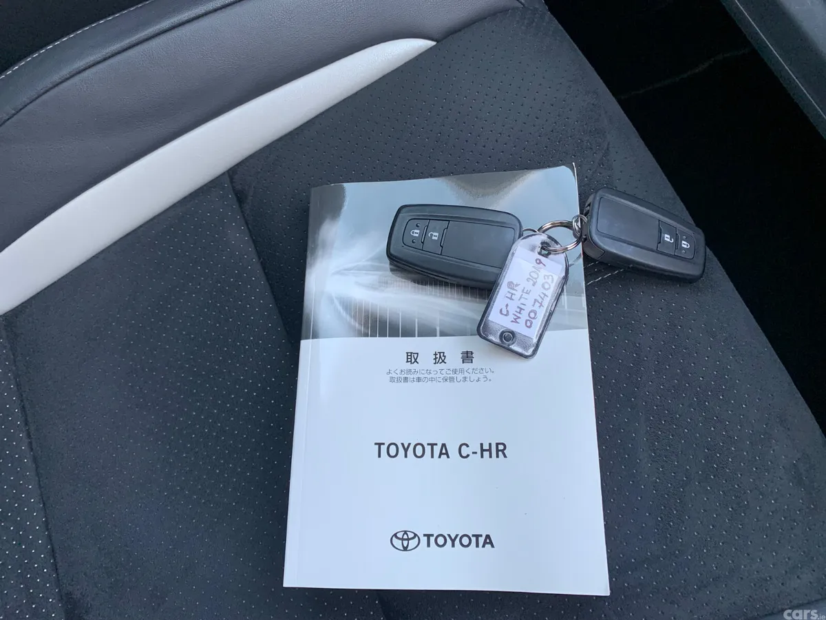 Toyota C-HR SUV, Petrol Hybrid, 2019, White