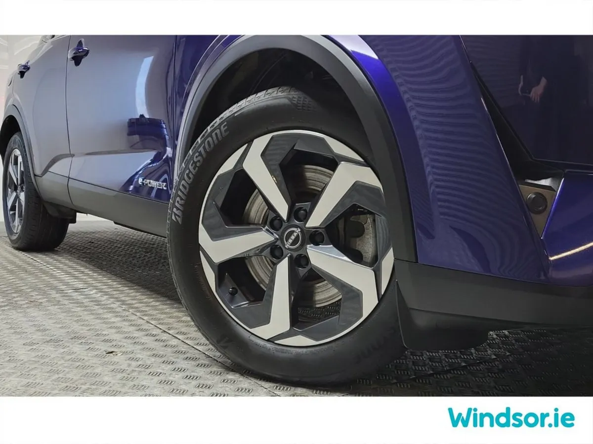 Nissan Qashqai MPV, Petrol Hybrid, 2024, Blue