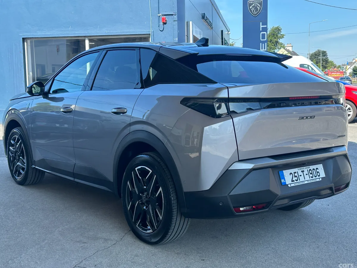 Peugeot 3008 MPV, Petrol Hybrid, 2025, Grey