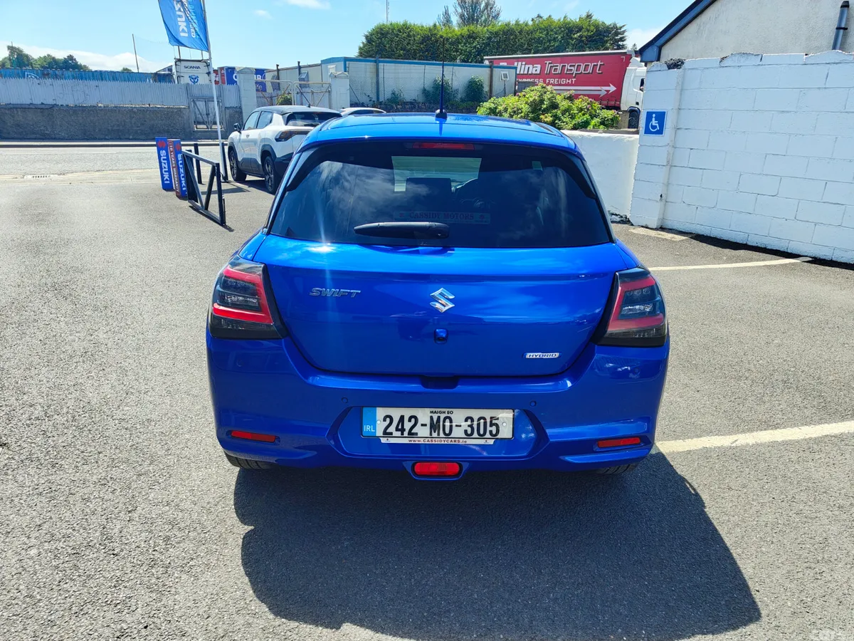 Suzuki Swift Hatchback, Petrol Hybrid, 2024, Blue