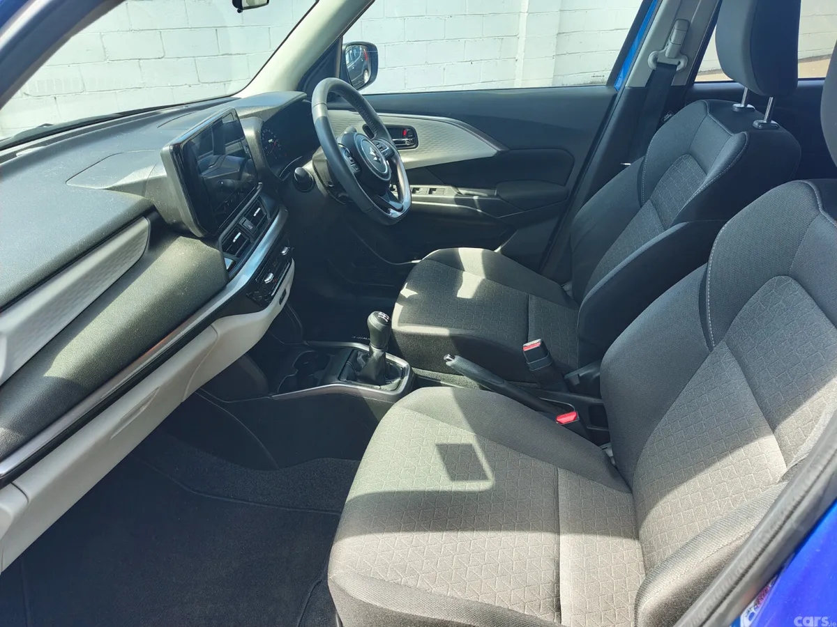 Suzuki Swift Hatchback, Petrol Hybrid, 2024, Blue