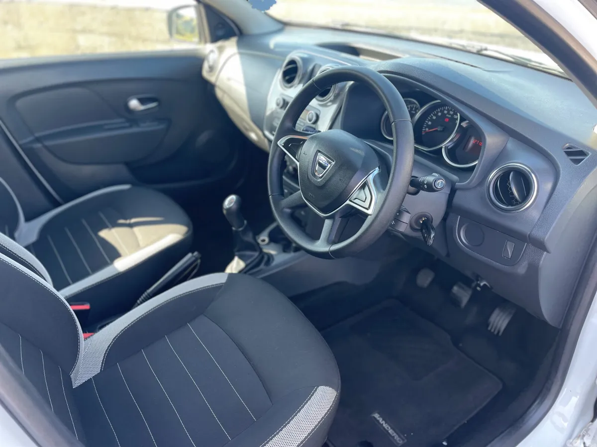 Dacia Sandero Stepway Hatchback, Diesel, 2021, White
