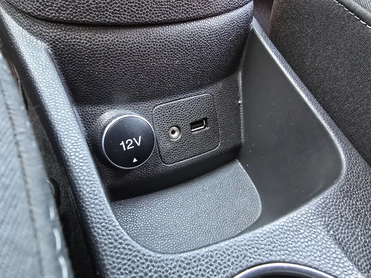 Ford Fiesta Hatchback, Petrol, 2014, Blue