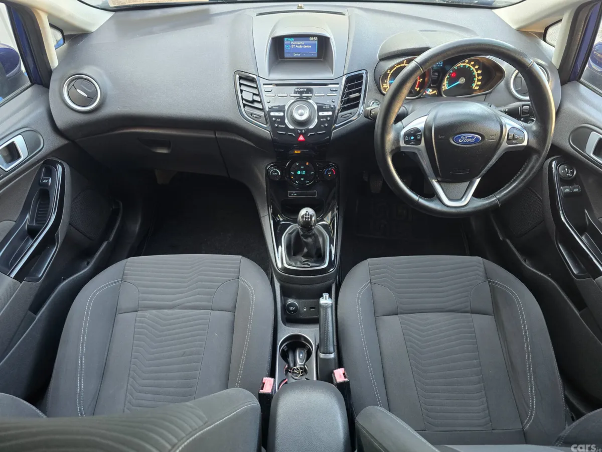 Ford Fiesta Hatchback, Petrol, 2014, Blue