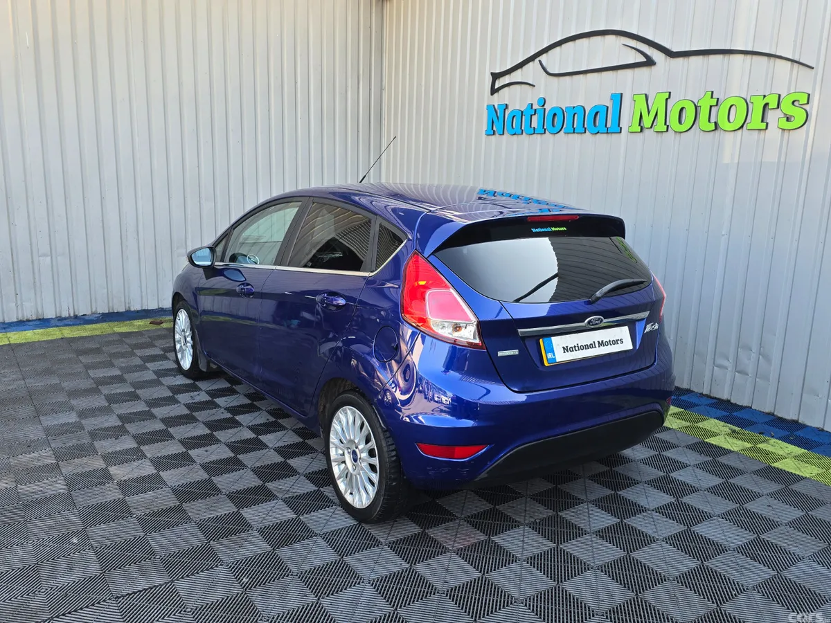 Ford Fiesta Hatchback, Petrol, 2014, Blue