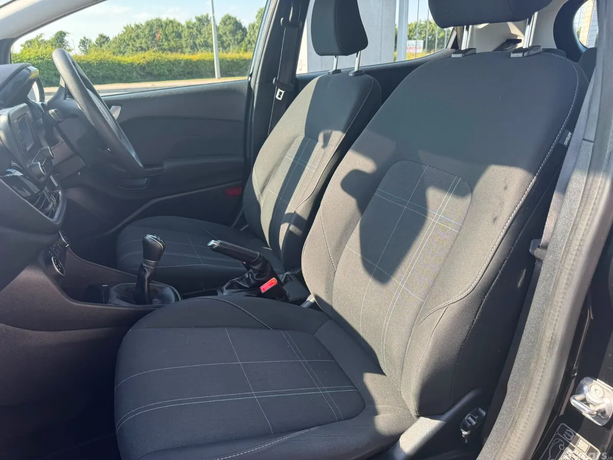 Ford Fiesta Hatchback, Petrol, 2020, Black