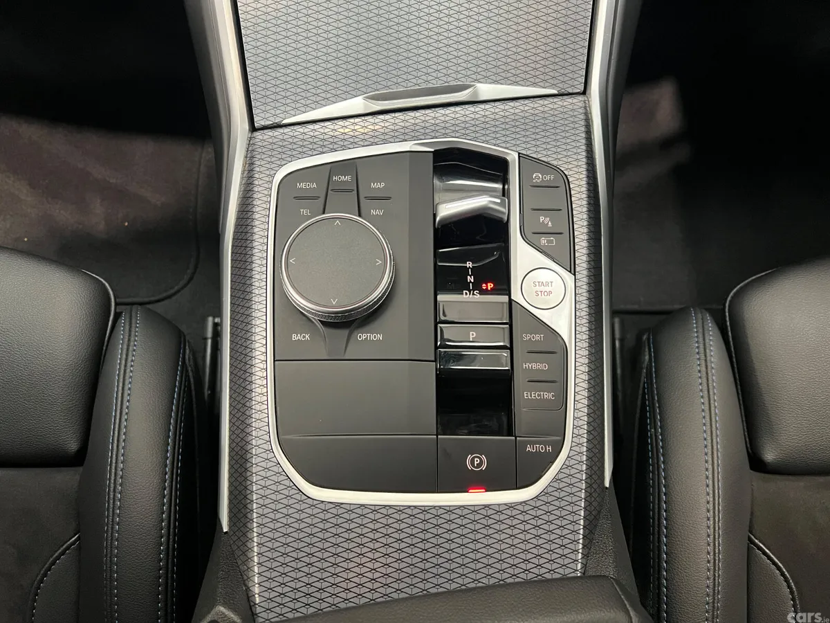 BMW 3-Series Saloon, Petrol Plug-in Hybrid, 2024, Grey