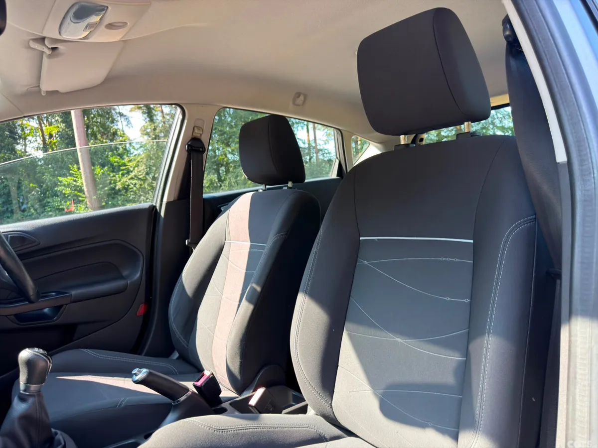 Ford Fiesta Hatchback, Diesel, 2017, Grey