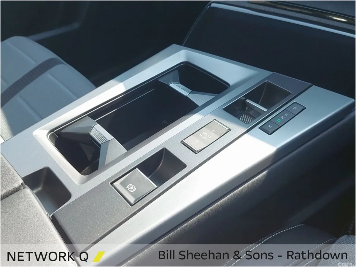 Opel Grandland SUV, Petrol Hybrid, 2026, Silver