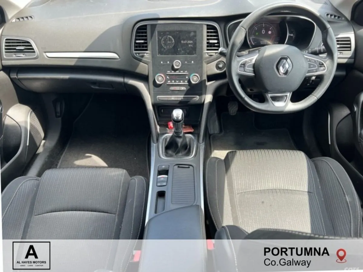 Renault Megane Hatchback, Diesel, 2019, Red