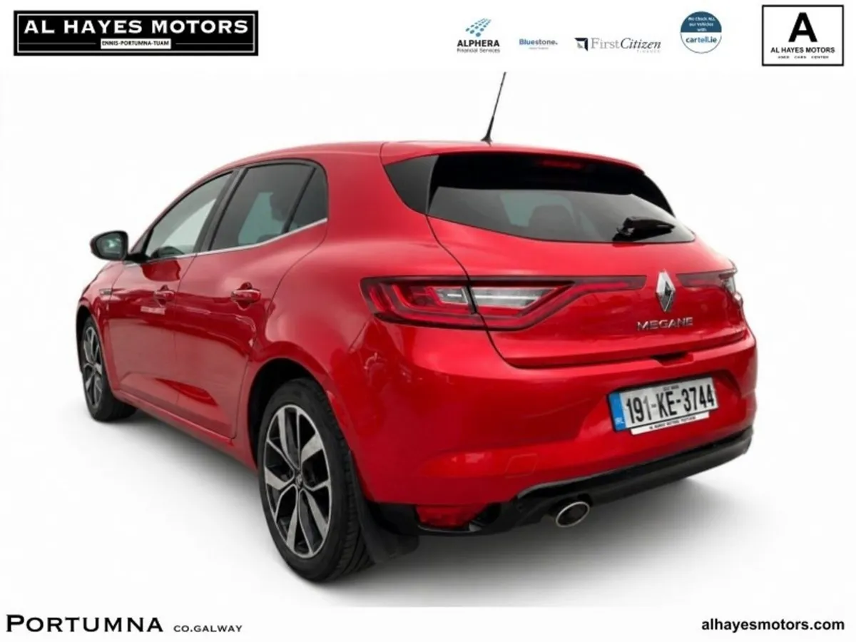 Renault Megane Hatchback, Diesel, 2019, Red