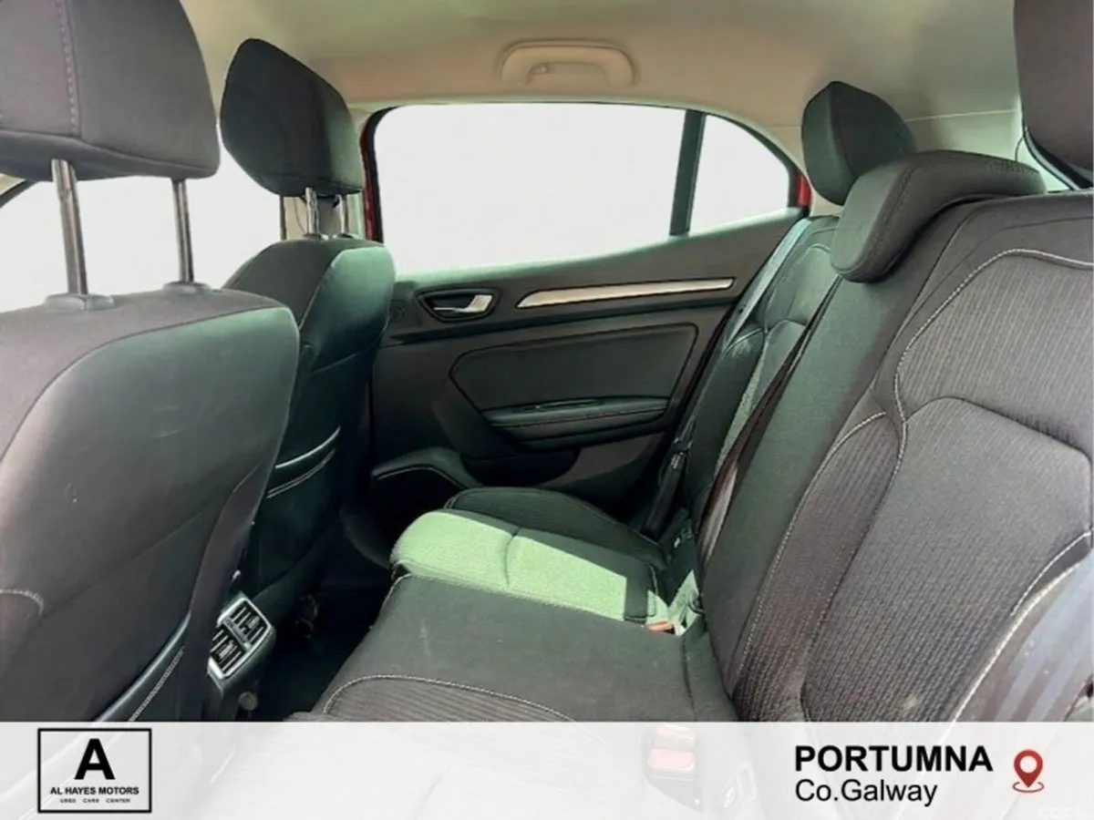 Renault Megane Hatchback, Diesel, 2019, Red
