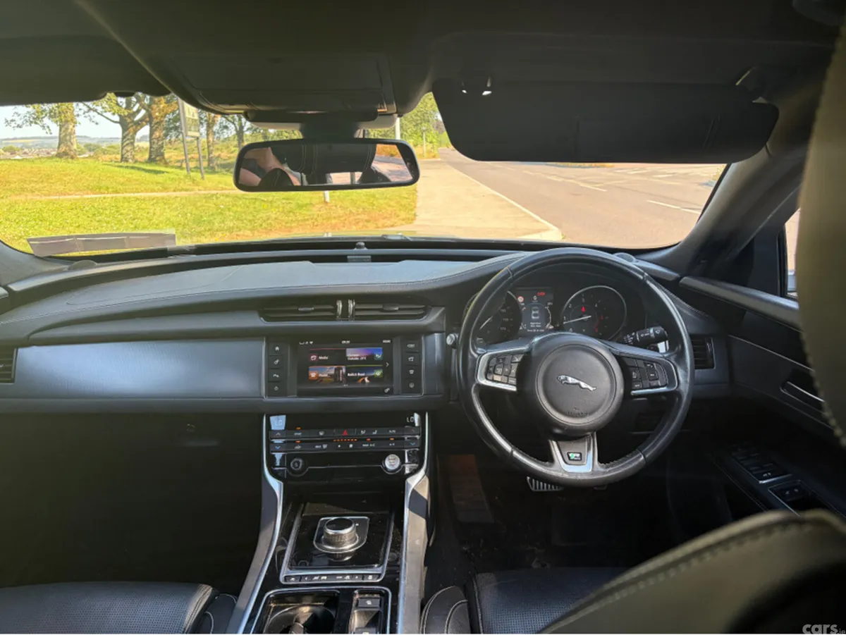 Jaguar XF Saloon, Diesel, 2017, Grey