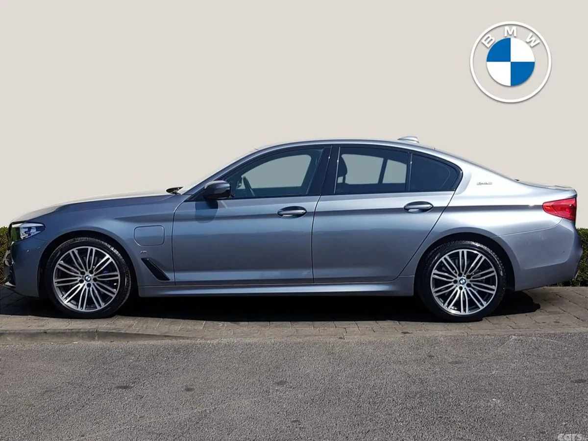 BMW 5-Series Saloon, Petrol Plug-in Hybrid, 2018, Grey