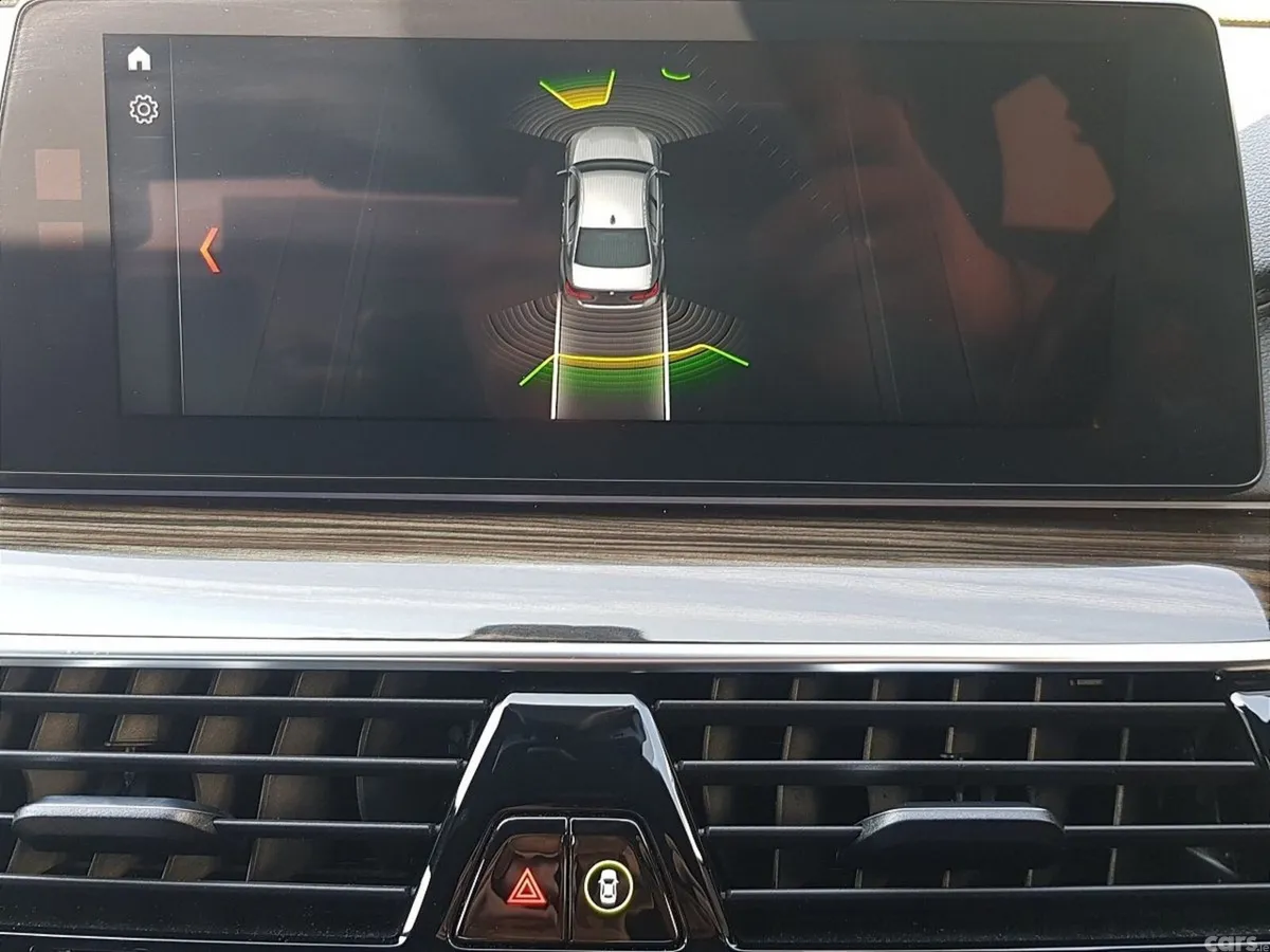 BMW 5-Series Saloon, Petrol Plug-in Hybrid, 2018, Grey