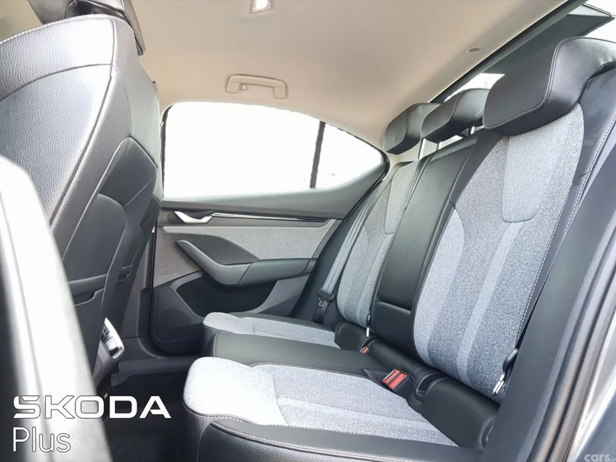 Skoda Octavia Saloon, Diesel, 2026, Grey