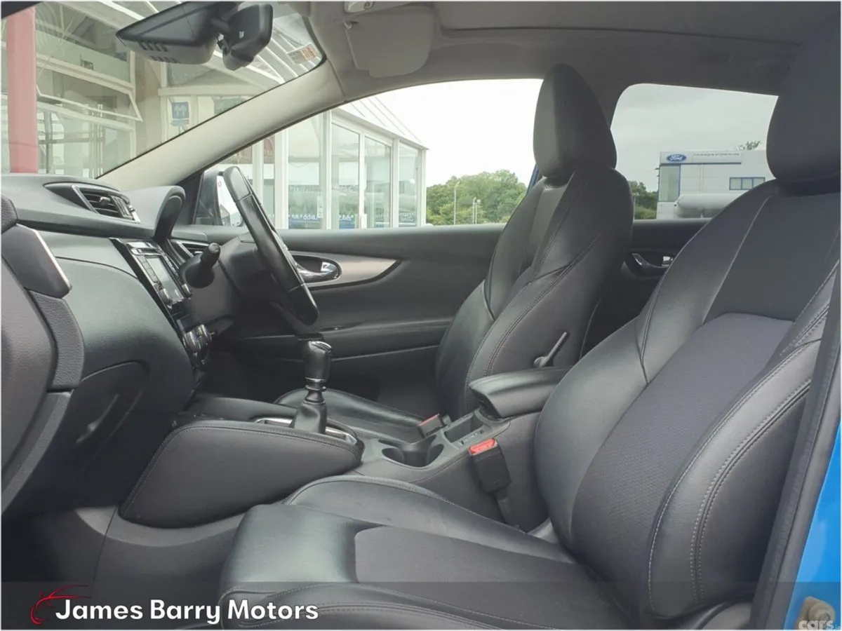 Nissan Qashqai SUV, Diesel, 2017, Blue
