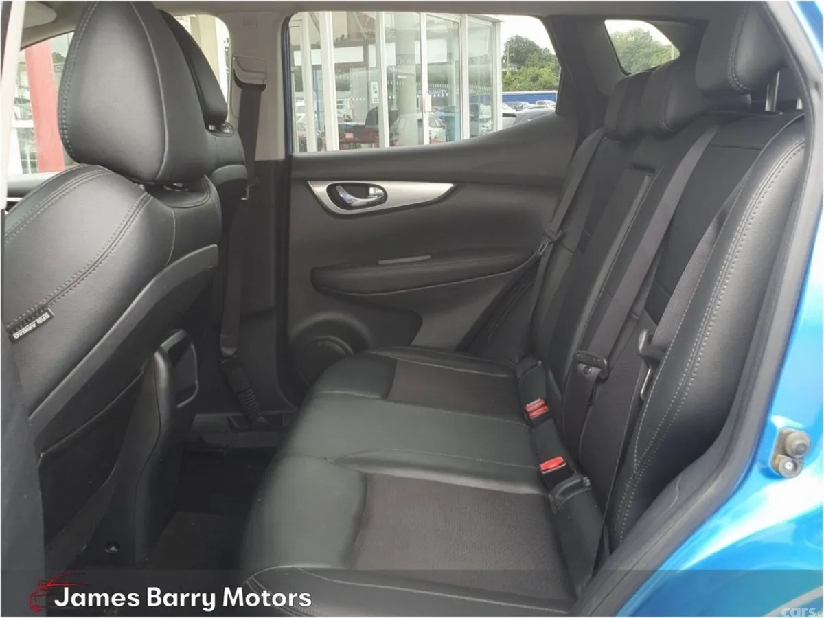 Nissan Qashqai SUV, Diesel, 2017, Blue