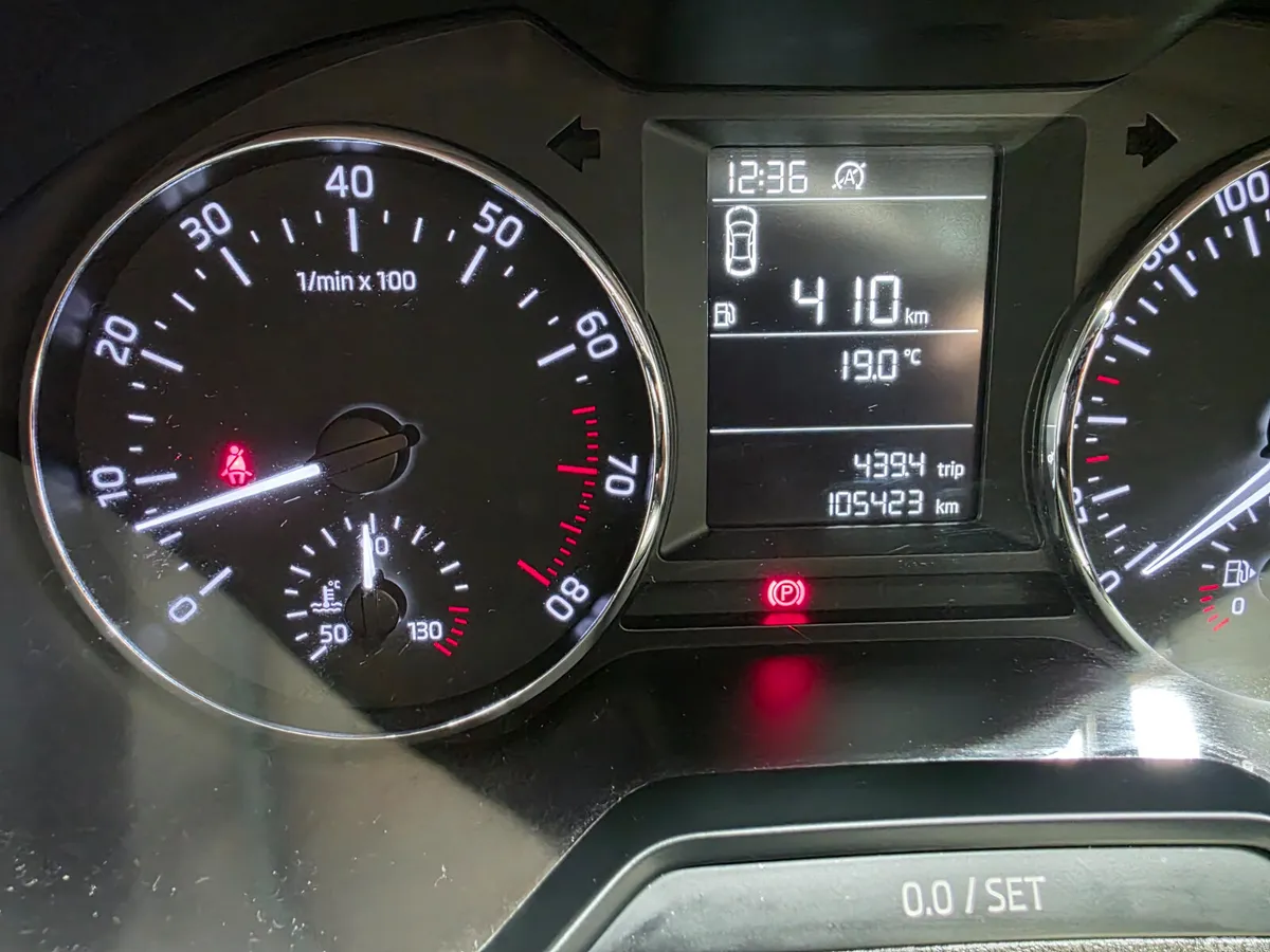 Skoda Octavia Saloon, Petrol, 2018, Black