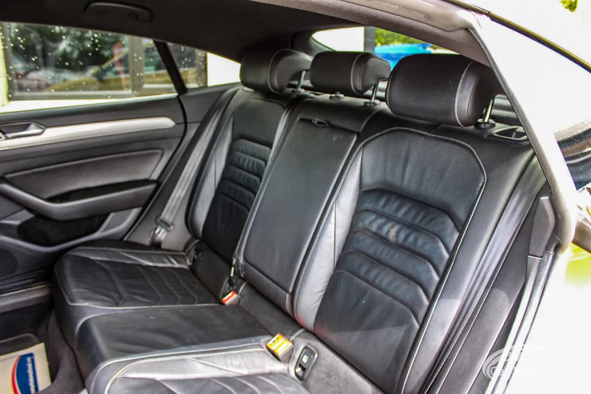 Volkswagen Arteon Hatchback, Diesel, 2018, Yellow