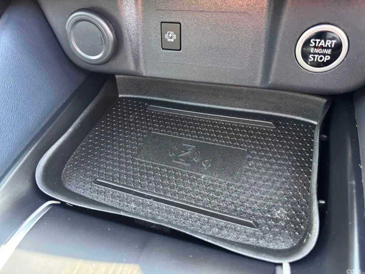 Nissan Qashqai MPV, Petrol, 2024, Black
