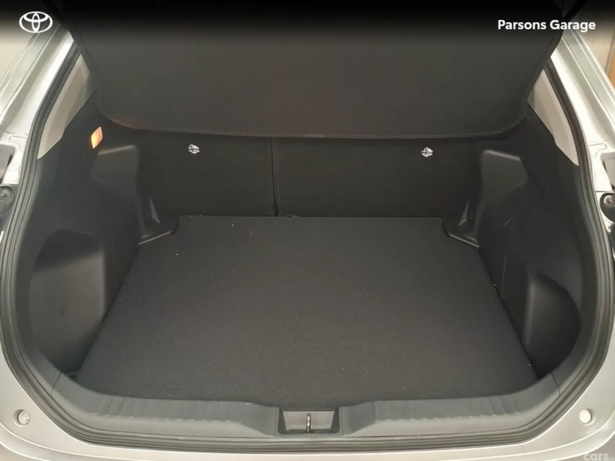 Toyota Yaris Hatchback, Petrol, 2024, Silver