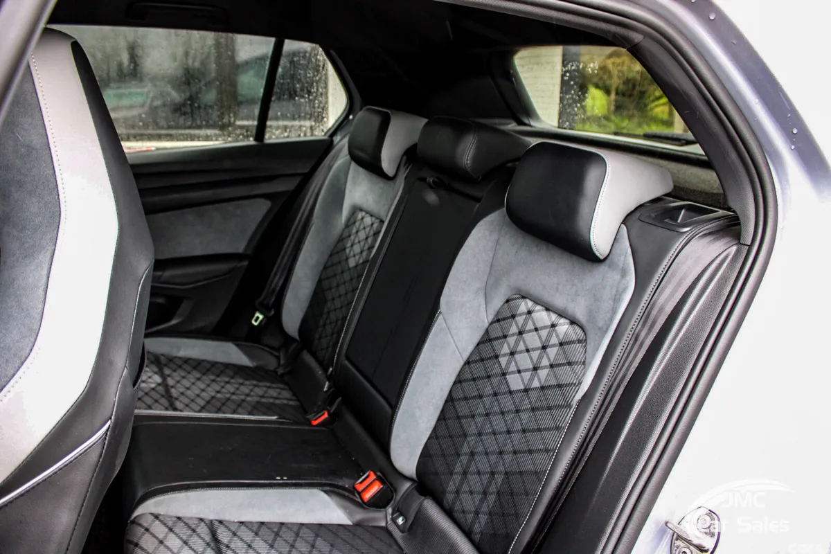 Volkswagen Golf Estate, Diesel, 2024, Grey