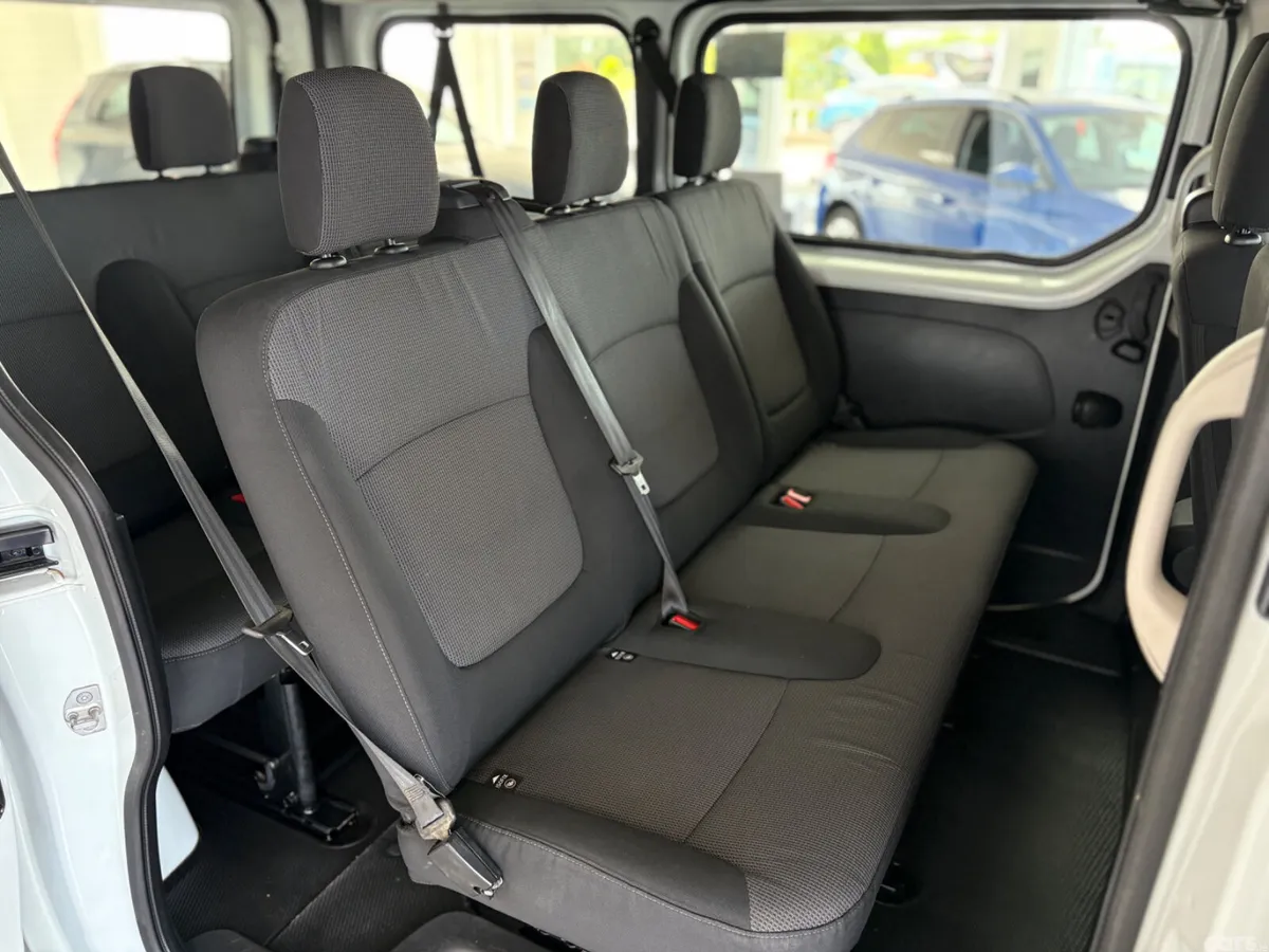 Renault Trafic MPV, Diesel, 2023, White