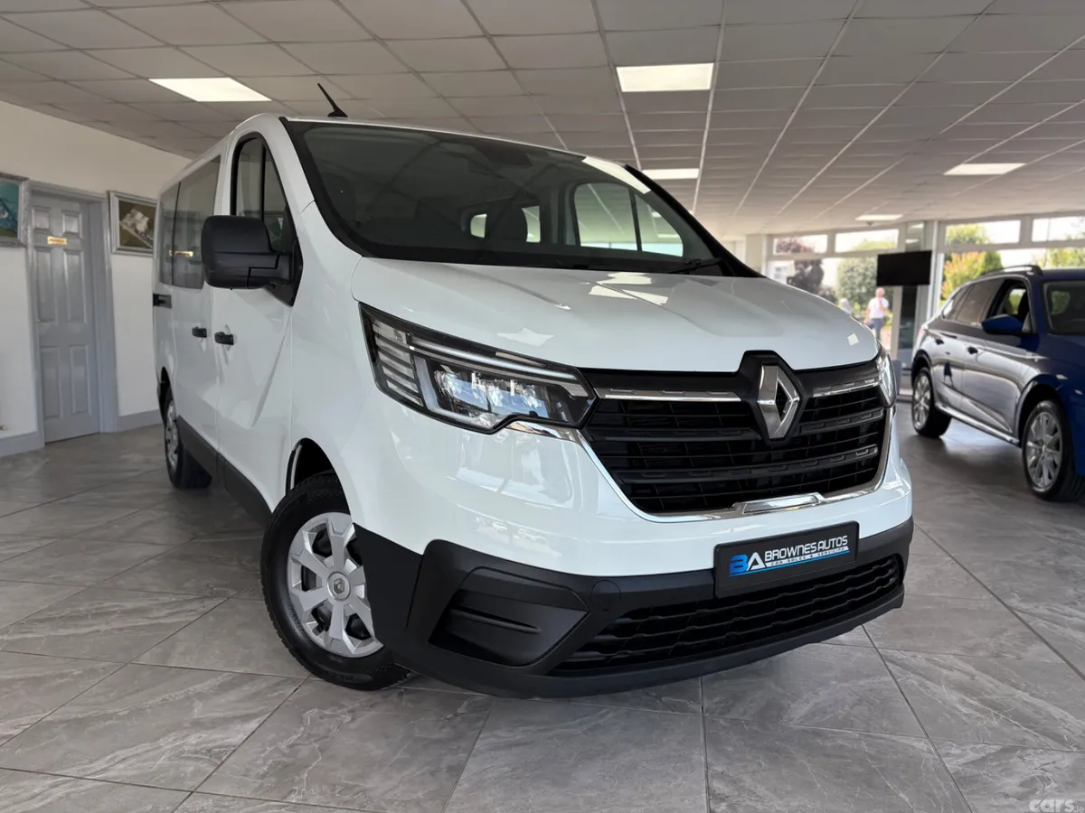 Renault Trafic MPV, Diesel, 2023, White
