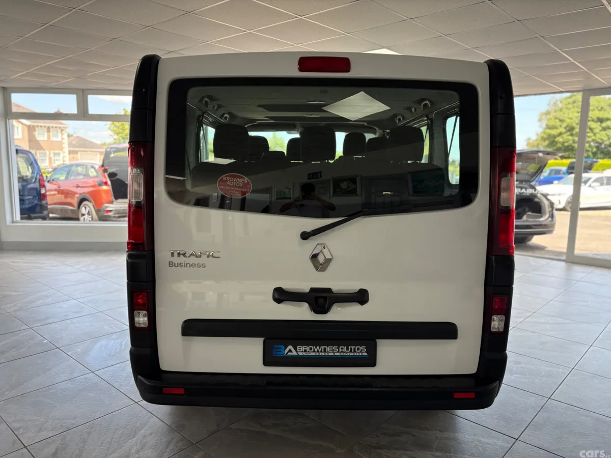 Renault Trafic MPV, Diesel, 2023, White
