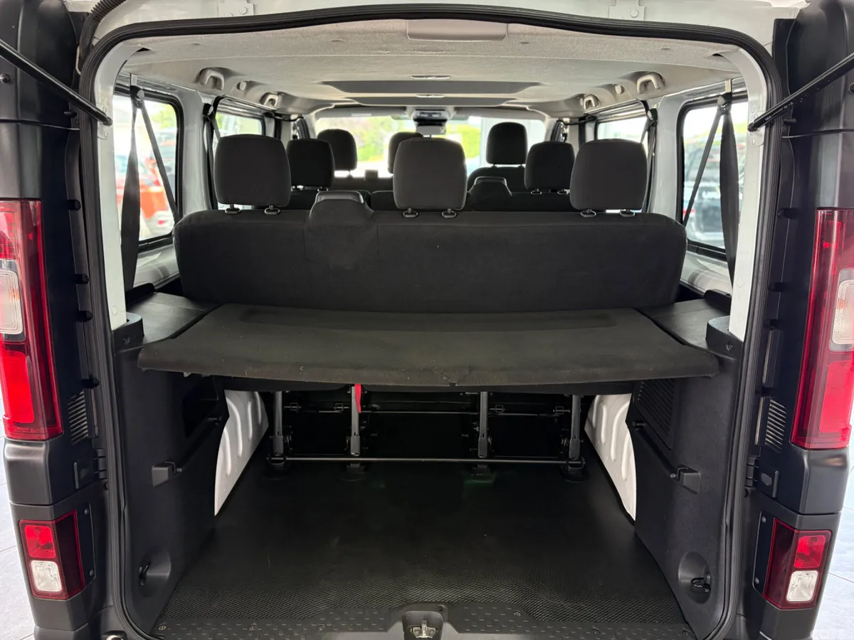 Renault Trafic MPV, Diesel, 2023, White