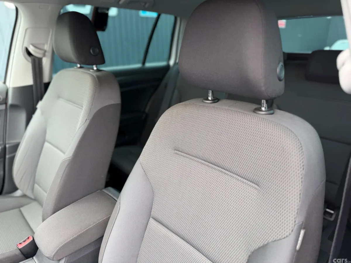 Volkswagen Golf Estate, Petrol, 2019, White