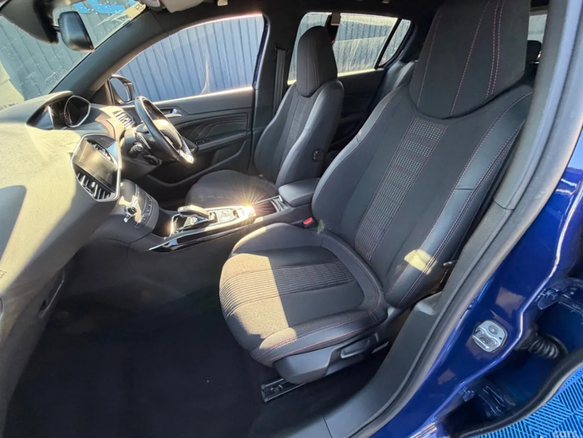 Peugeot 308 Hatchback, Diesel, 2020, Blue
