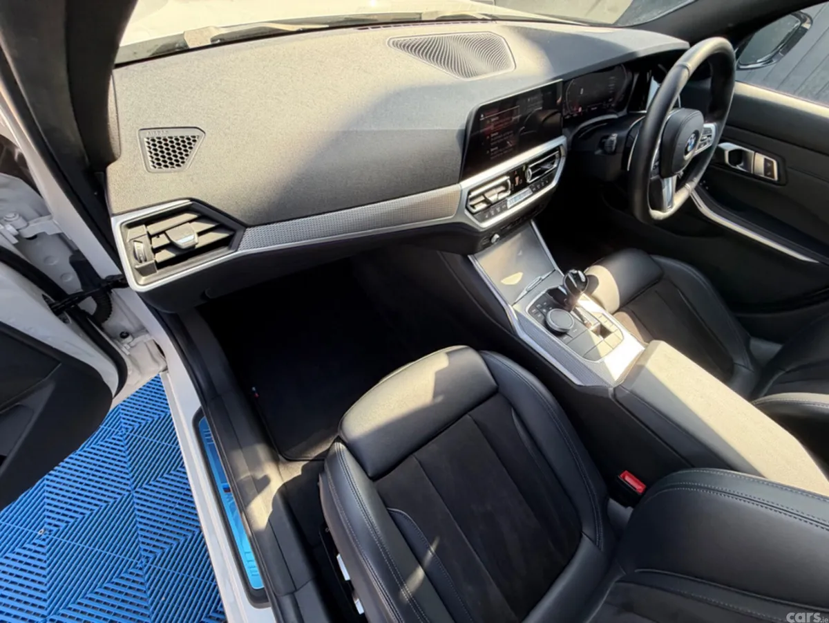 BMW 3-Series Saloon, Diesel, 2019, White
