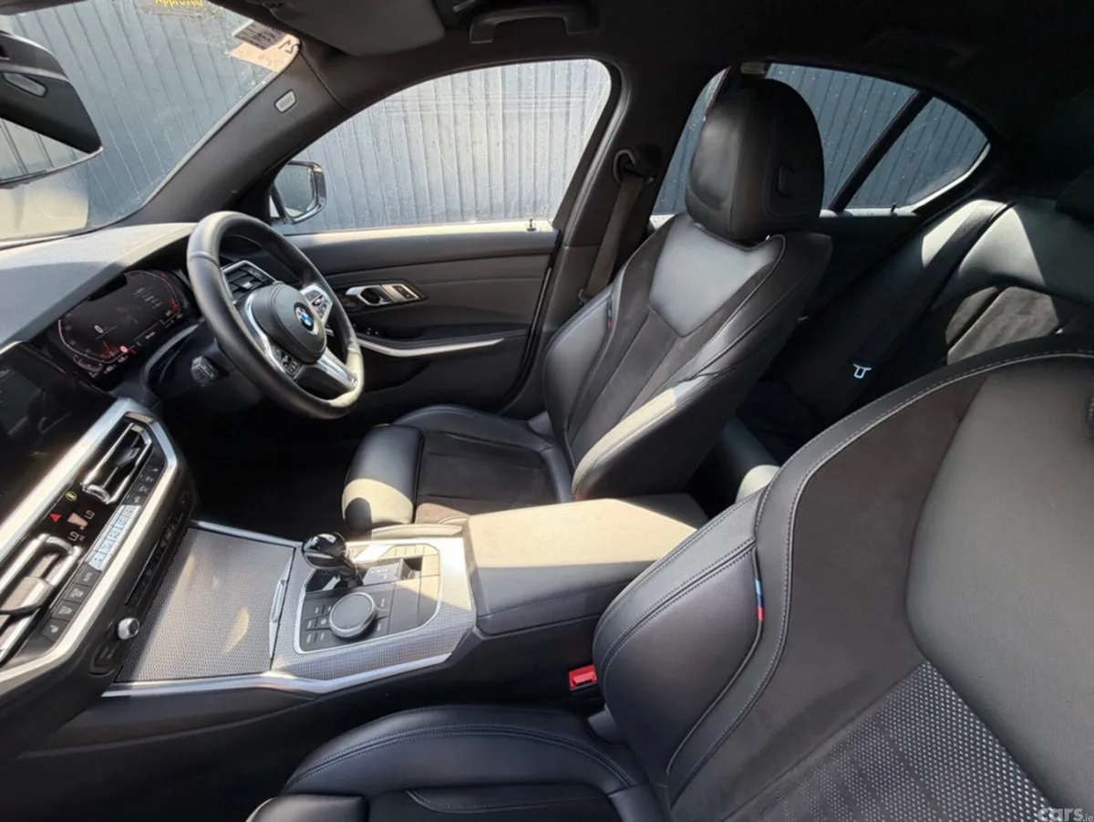BMW 3-Series Saloon, Diesel, 2019, White