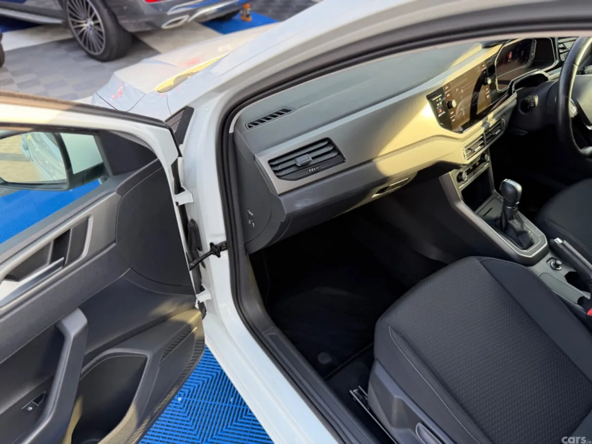 Volkswagen Polo Hatchback, Petrol, 2019, White