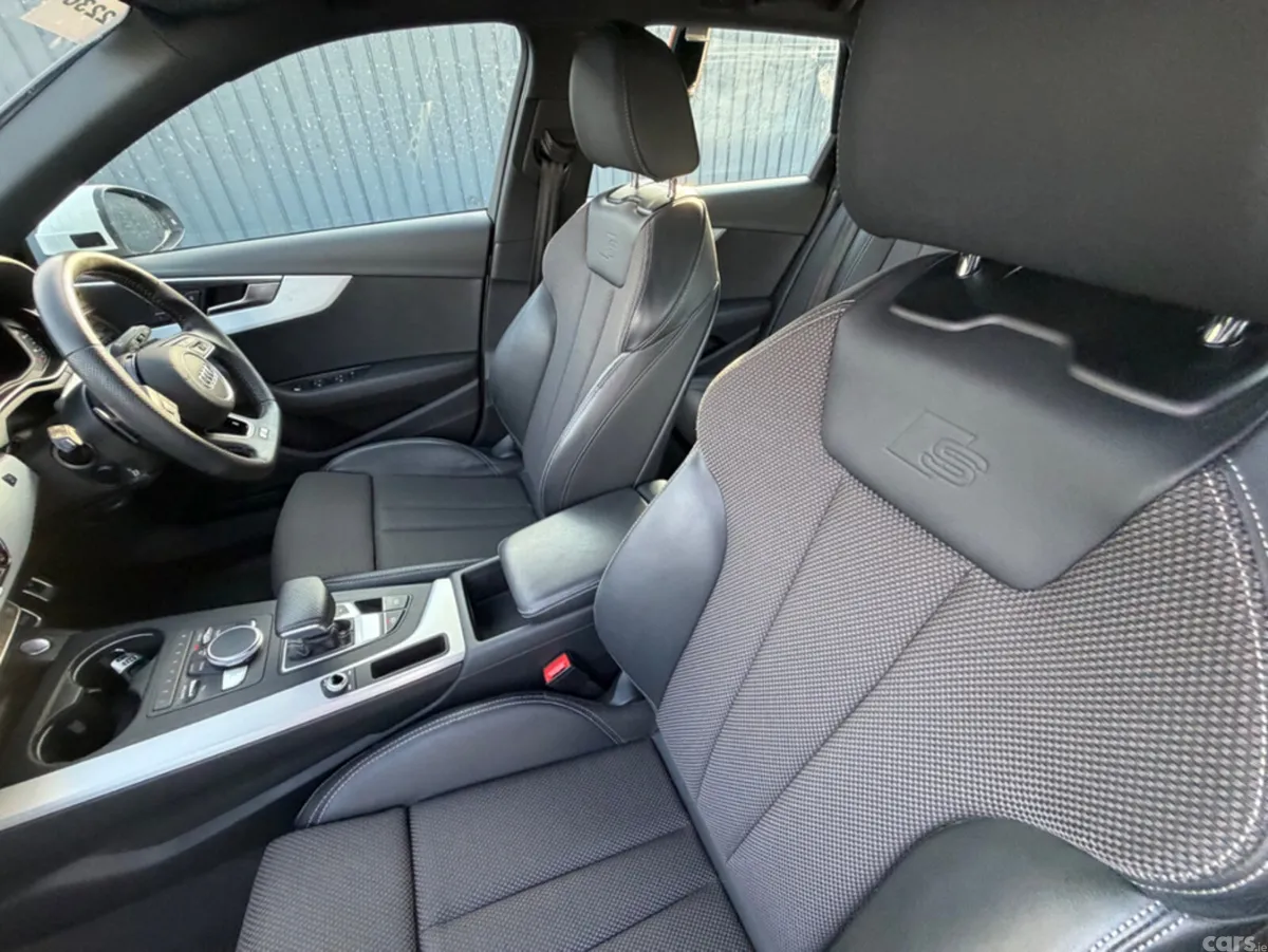 Audi A4 Estate, Petrol, 2019, White