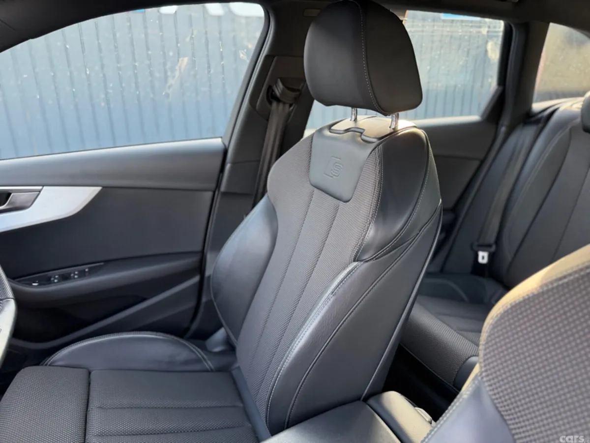 Audi A4 Estate, Petrol, 2019, White