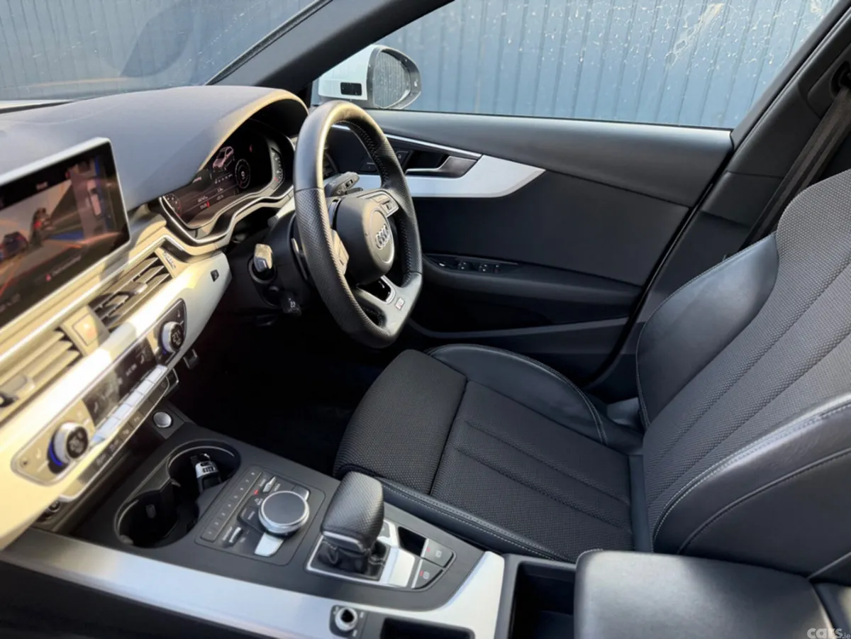 Audi A4 Estate, Petrol, 2019, White