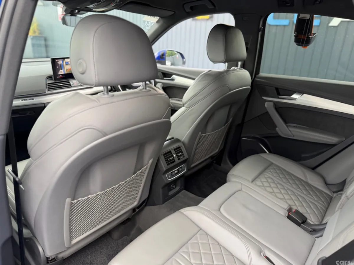 Audi Q5 SUV, Diesel, 2022, Blue