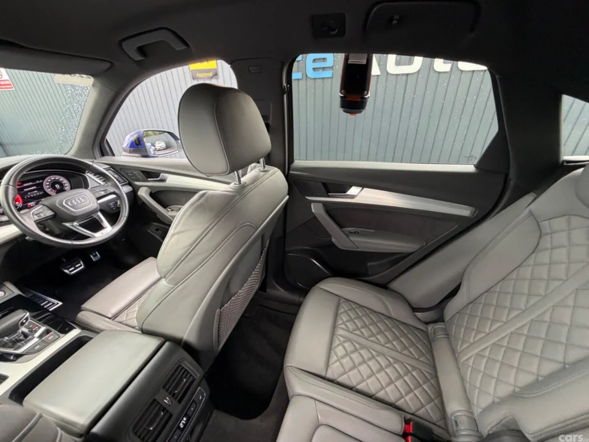 Audi Q5 SUV, Diesel, 2022, Blue