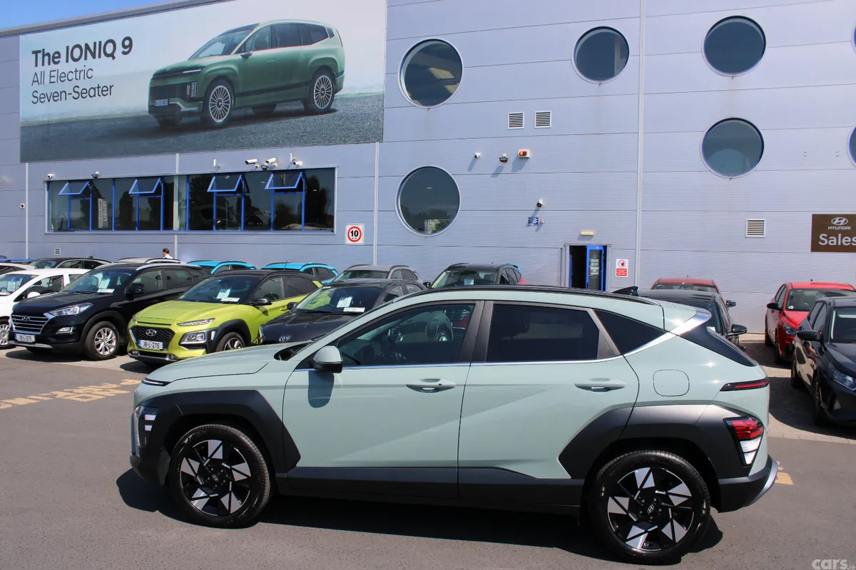 Hyundai KONA MPV, Petrol, 2024, Green