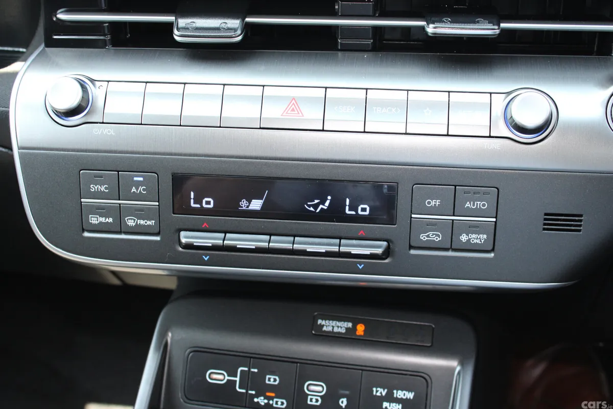 Hyundai KONA MPV, Petrol, 2024, Green